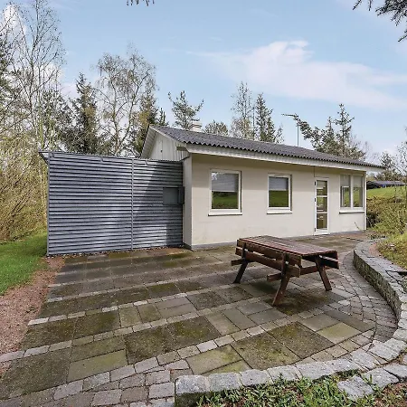 Three-bedroom Holiday In